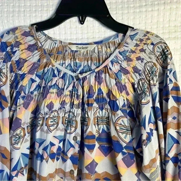 Tucker Size M Silk Multicolor Geo Print 3/4 Bishop Sleeve Button Up Blouse Top - Picture 6 of 11